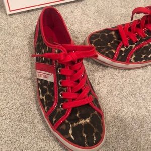 Coach sneaks - red + animal print